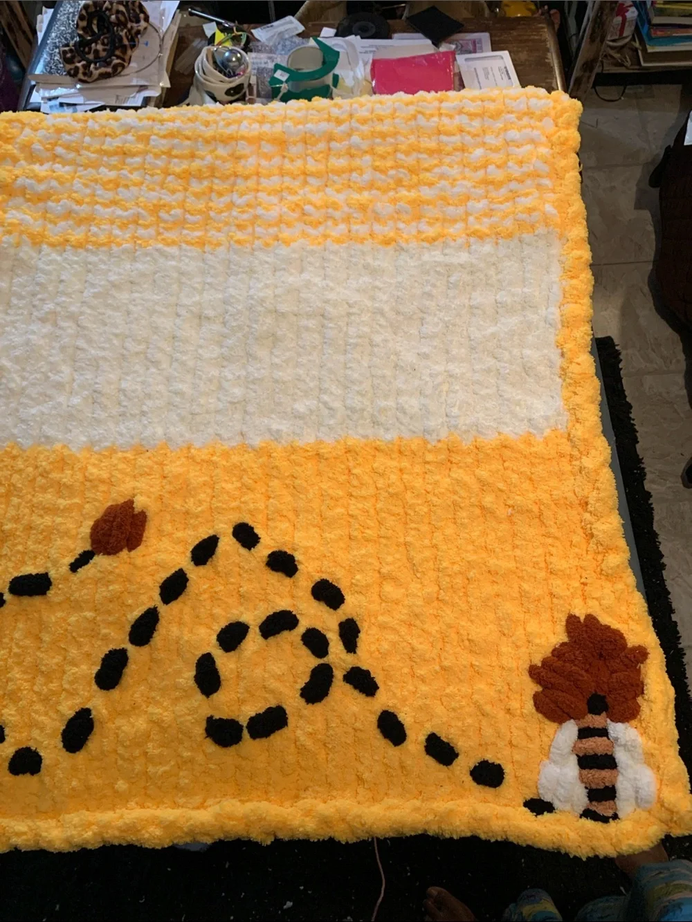 New Yellow Bee Motif Hand Knitted Plush Baby/Toddler Blanket 30x50